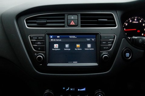 Hyundai i20 MPI PREMIUM SE NAV 27