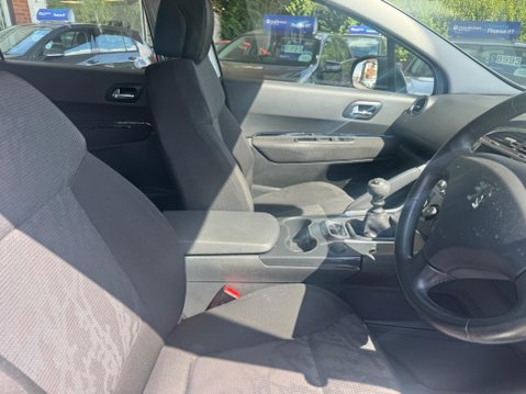 Peugeot 3008 1.6 HDi Sport Euro 5 5dr 13