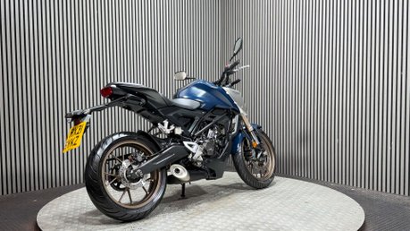 Honda CB 2021 NEO SPORT ONLY 17K STUNNING EXAMPLE 125CC 3