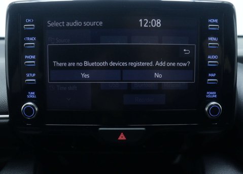 Toyota Yaris 1.5 Yaris Design HEV CVT 5dr 22