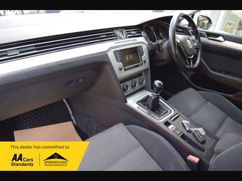 Volkswagen Passat 2.0 Passat SE Business TDI BlueMotion Technology 4dr 26