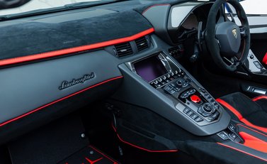 Lamborghini Aventador LP 770-4 SVJ ROADSTER 20