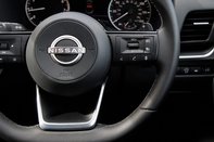 Nissan Qashqai DIG-T ACENTA PREMIUM DCT MHEV 19