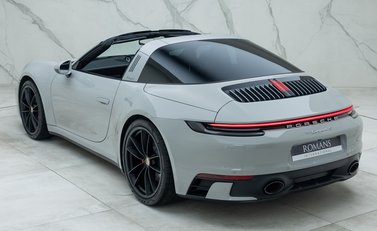 Porsche 911 Targa 4S (992) 12