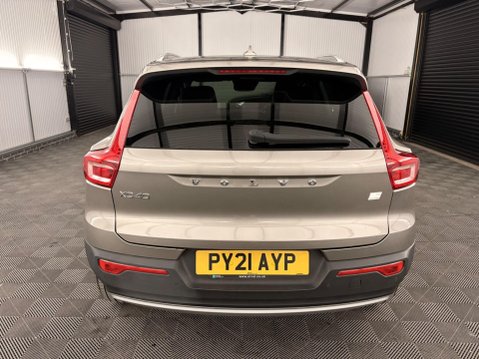 Volvo XC40 1.5h T5 Twin Engine Recharge 10.7kWh Inscription Pro Auto Euro 6 (s/s) 5dr 56