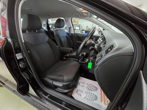 Volkswagen Polo 1.0 TSI BlueMotion Tech BlueMotion Euro 6 (s/s) 5dr 38