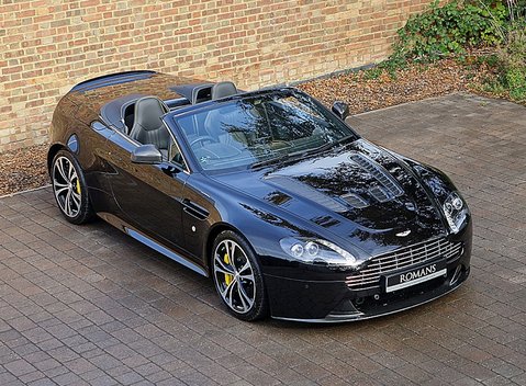 Aston Martin V12 Vantage Roadster 21