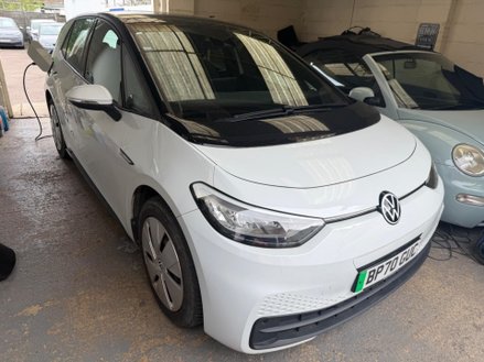 Volkswagen ID.3 Pro Performance 58kWh Life Auto 5dr