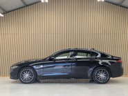 Jaguar XE 2.0 XE R-Dynamic S D Auto 4dr 17