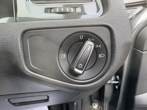 Volkswagen Golf SE NAVIGATION TSI BLUEMOTION TECHNOLOGY 33