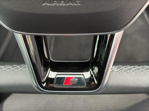 Audi A6 AVANT TDI QUATTRO S LINE BLACK EDITION MHEV 28