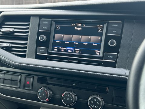 Volkswagen Transporter T28 TDI P/V STARTLINE 12