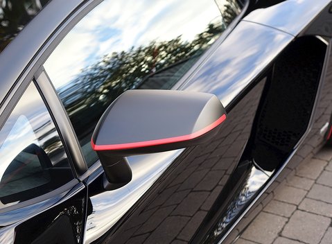 Lamborghini Aventador LP 700-4 Pirelli Edition 11