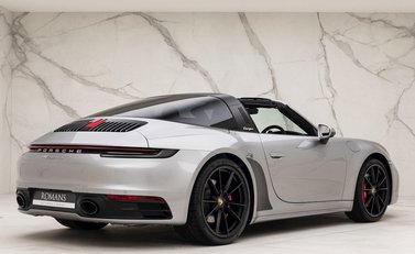 Porsche 911 Targa 4S (992) 9