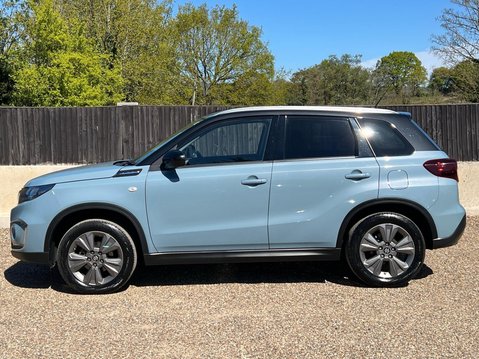 Suzuki Vitara SZ-T BOOSTERJET MHEV 4