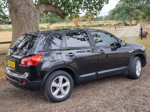 Nissan Qashqai TEKNA Just Serviced New MOT 4