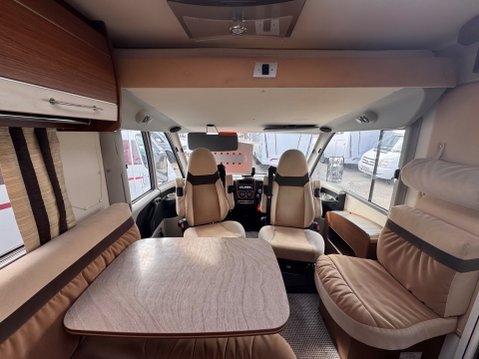 Burstner Aviano i727 32