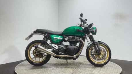 Triumph Speed Twin 2021 11K 1 OFF CUSTOM OUTSTANDING CONDITION MODERN RETRO 1