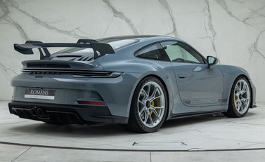 Porsche 911 GT3 (992) 6