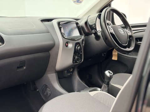 Toyota Aygo 1.0 Aygo X-Play TSS VVT-i 5dr 47