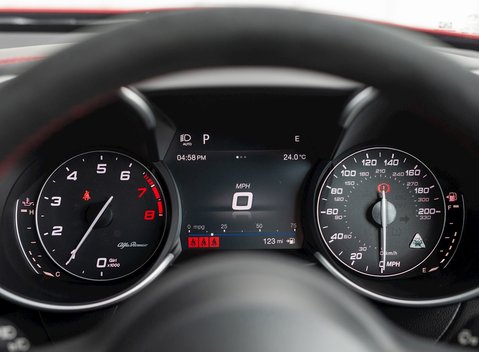 Alfa Romeo Giulia Quadrifoglio 20