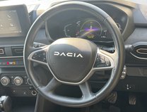 Dacia Jogger 1.6 Hybrid EXTREME MPV 5dr Petrol Hybrid Auto Euro 6 15