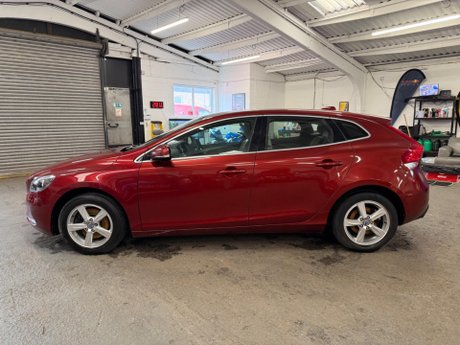 Volvo V40 1.6 T2 SE Euro 5 (s/s) 5dr 5