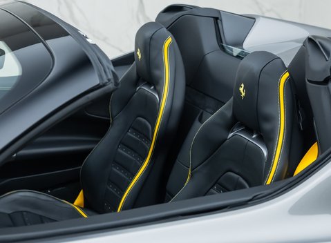 Ferrari SF90 Spider 36