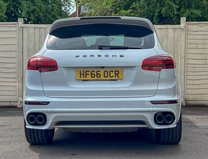 Porsche Cayenne 3.0 TD V6 Platinum Edition SUV 5dr Diesel TiptronicS 4WD Euro 6 (s/s) (262 9