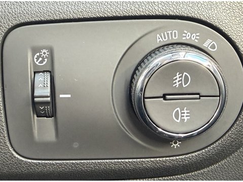 Vauxhall Crossland 1.2 Turbo Ultimate 5dr 31