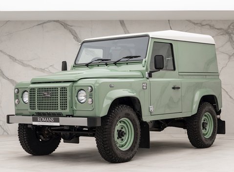 Land Rover Defender 90 Heritage Hard Top 6