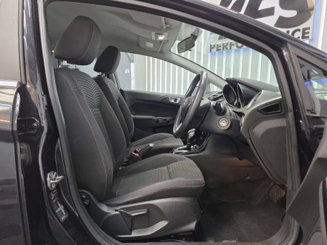 Ford Fiesta 1.6 Zetec Hatchback 5dr Petrol Powershift Euro 5 (105 ps) 29