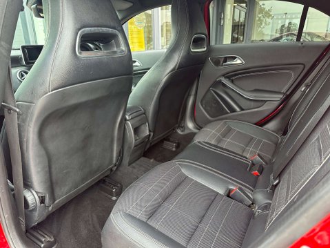 Mercedes-Benz A Class 1.8 A200 BlueEfficiency Sport CDi 5dr 17