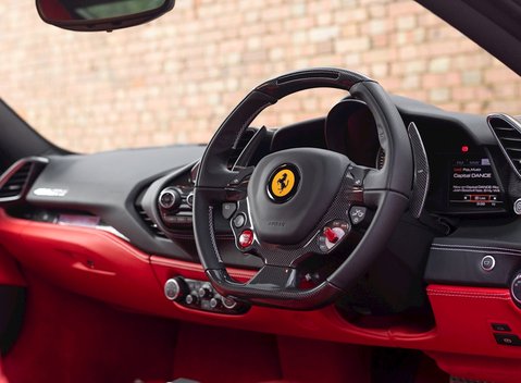 Ferrari 488 GTB 11