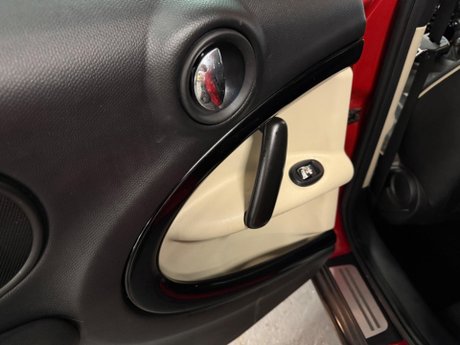 Mini Countryman 2.0 Cooper SD Auto ALL4 Euro 5 5dr 17