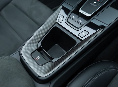 Porsche 911 Targa 4 GTS (992) 23