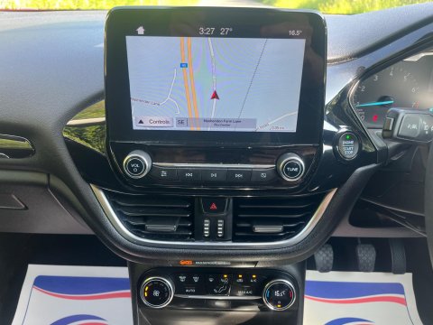 Ford Fiesta TITANIUM 14