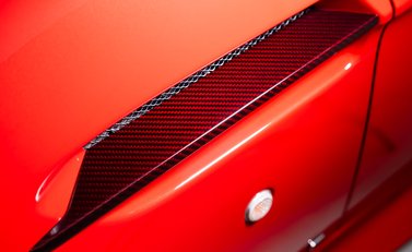 Aston Martin V12 Vantage S Roadster 39