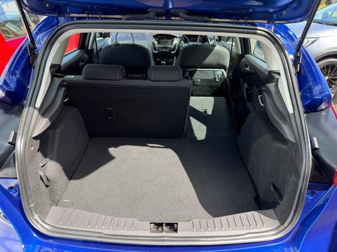 Ford Focus 1.0T EcoBoost Zetec Euro 6 (s/s) 5dr 14
