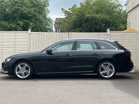 Audi A4 2.0 TFSI 35 Sport Estate 5dr Petrol S Tronic Euro 6 (s/s) (150 ps) 7