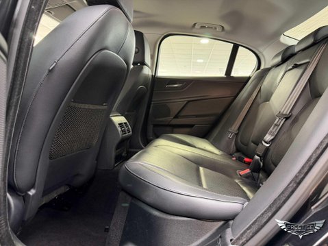 Jaguar XE 2.0d Portfolio Auto AWD Euro 6 (s/s) 4dr 76