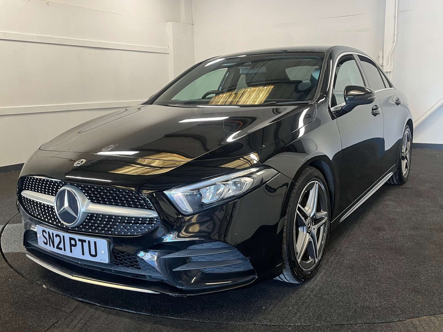 2021 Mercedes-Benz A-Class — image 1