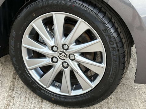 Toyota Yaris 1.5 Yaris Icon HEV CVT 5dr 40