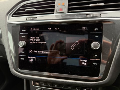 Volkswagen Tiguan R-LINE TECH TSI EVO DSG 19