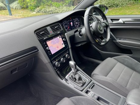 Volkswagen Golf 2.0 TSI R DSG 4Motion Euro 6 (s/s) 5dr 27