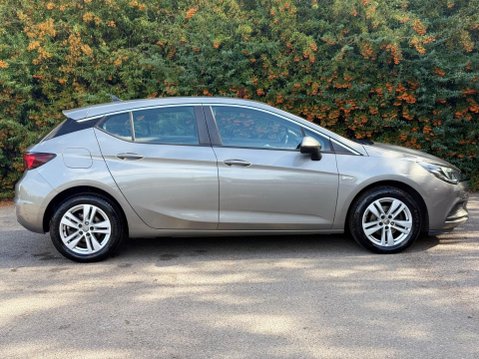 Vauxhall Astra 1.6 CDTi ecoFLEX Tech Line Euro 6 (s/s) 5dr 7