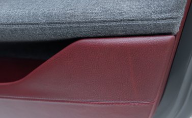 Ferrari GTC4 Lusso V12 TAILOR MADE 41