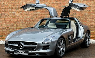 Mercedes-Benz SLS AMG 7