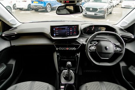 Peugeot 208 PURETECH ALLURE S/S