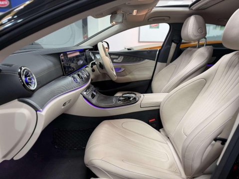 Mercedes-Benz CLS 2.0 CLS300d AMG Line (Premium Plus) Coupe 4dr Diesel G-Tronic Euro 6 (s/s) 34